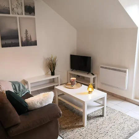 Charmant 2 Pieces Centre D'etrechy Apartamento